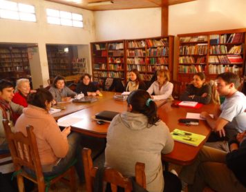 ¿Sabes qué son los talleres literarios? Desarrolla tu conocimiento teórico-práctico